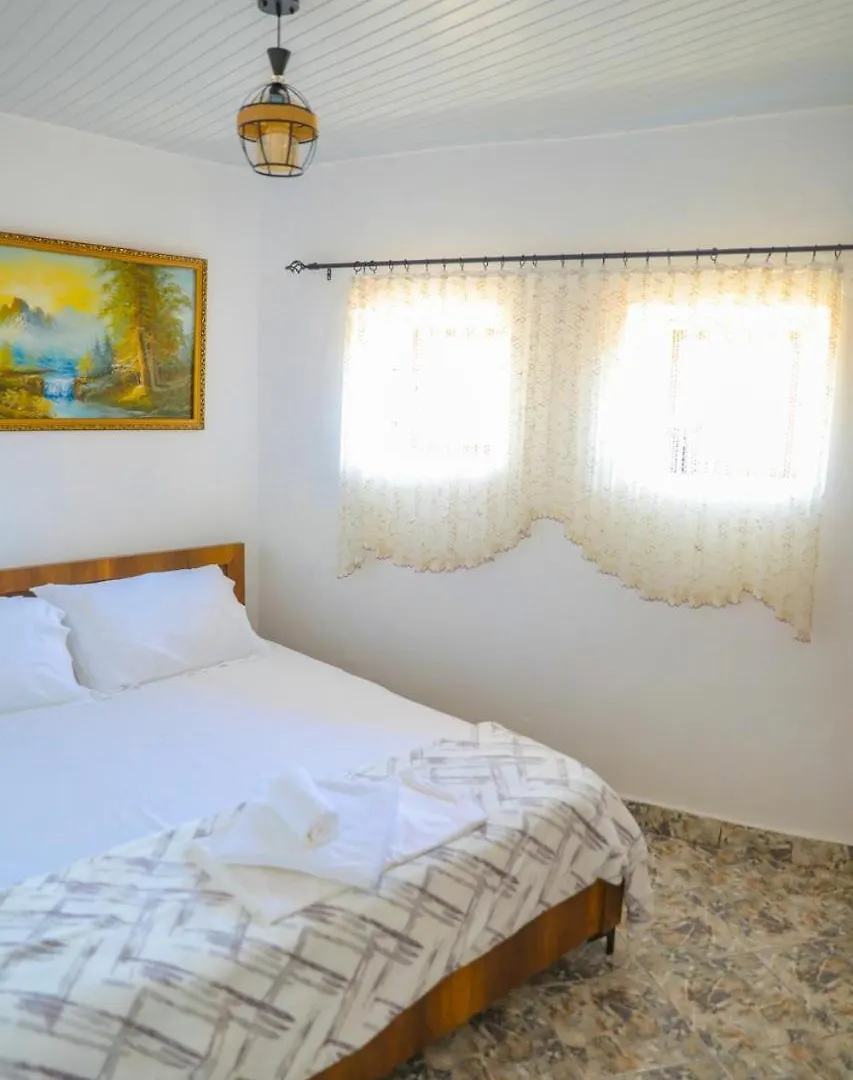 Guesthouse Gogu Berat Apartment