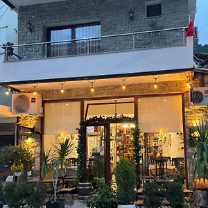 Bed & Breakfast Cuci, Berat