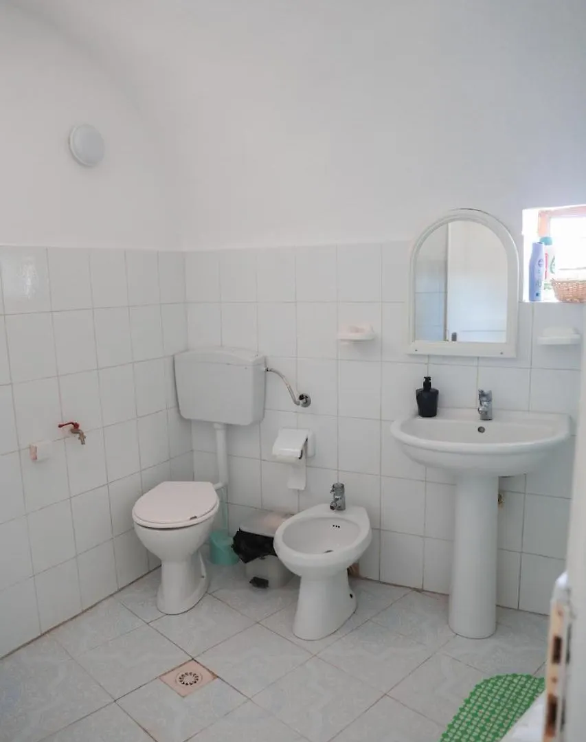 Apartment Guesthouse Gogu Berat